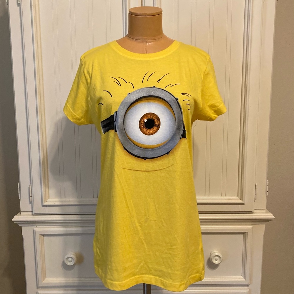Women’s Minions Graphic T-Shirt